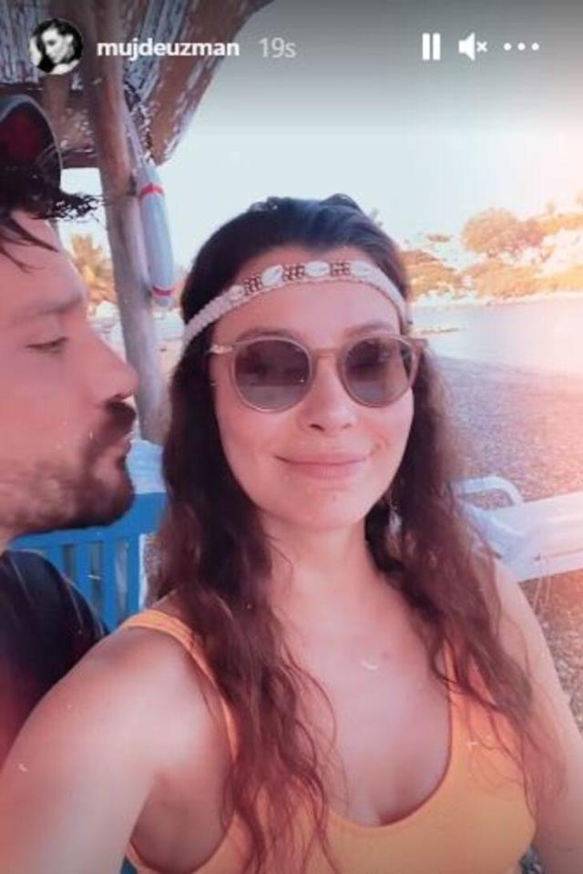 Oğuzhan Uğur'la ilişki yaşayan oyuncu Müjde Uzman'dan aşk dolu paylaşım