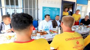 İbb Başkanı Ekrem İmamoğlu Kahvaltıda Cankurtaranlar İle Buluştu!