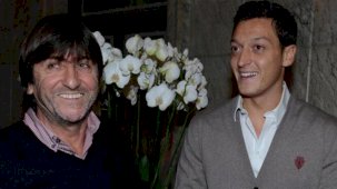 Mesut Özil'in Vitor Pereira sorusuna verdiği cevap, Rıdvan Dilmen'i mutlu etti