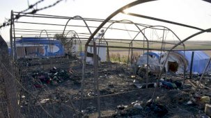 Mevsimlik işçilerin kaldığı 8 çadır yandı