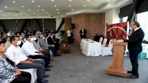 Vali Yavuz, Derince İlçesi Muhtarlarımızla Bir Araya Geldi