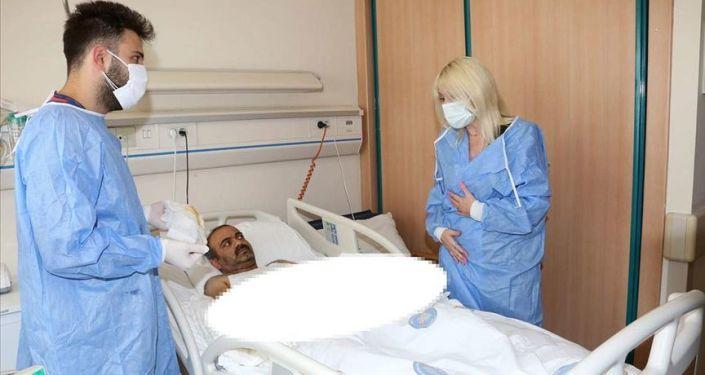 Türkiye&#039;de ilk defa çift kol nakli yapıldı