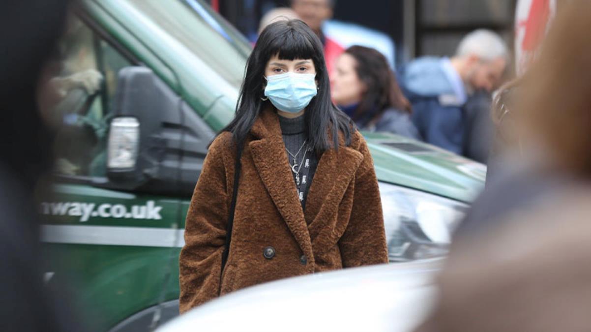 Uzmanlar &quot;büyük kumar&quot; diye yorumladı! Vakaların tavan yaptığı İngiltere&#039;de maske zorunluluğu kaldırılıyor