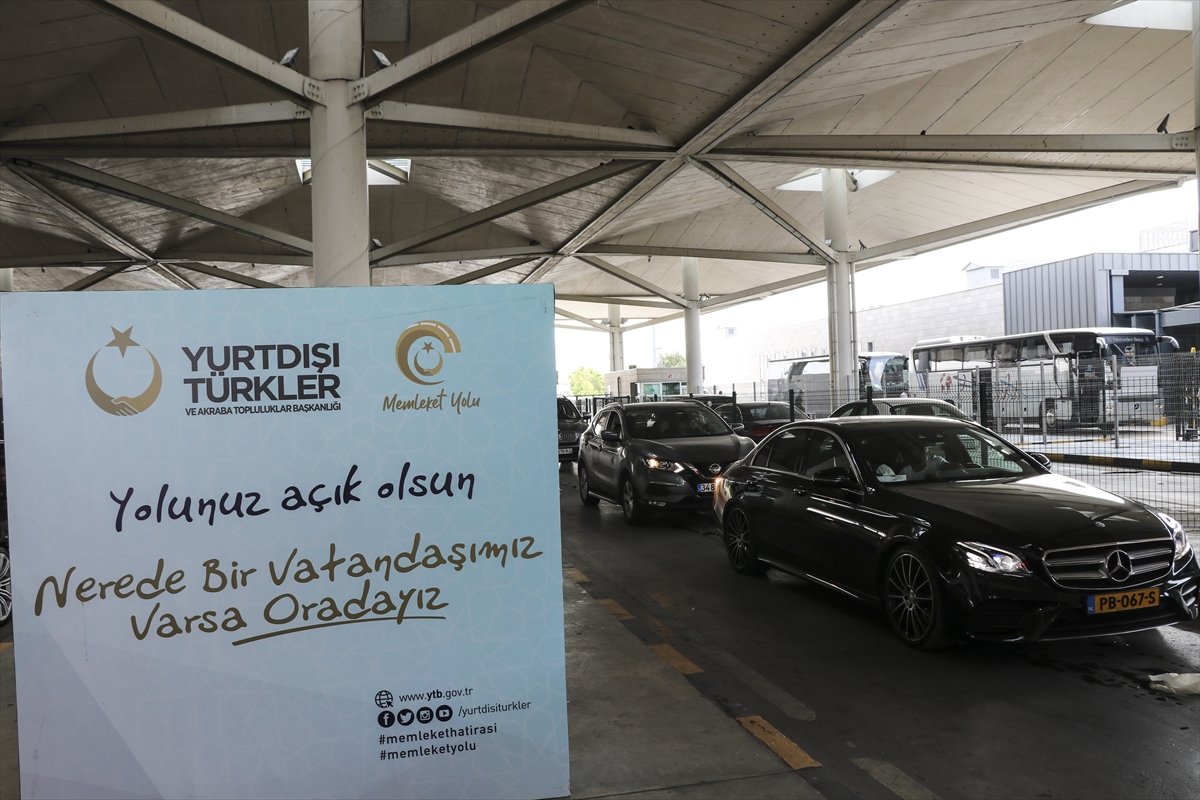 Almanya'ya dönen gurbetçi: Oralarda hiçbir şeyin tadı yok