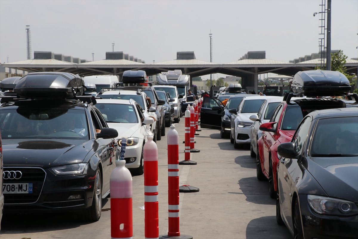 Almanya'ya dönen gurbetçi: Oralarda hiçbir şeyin tadı yok