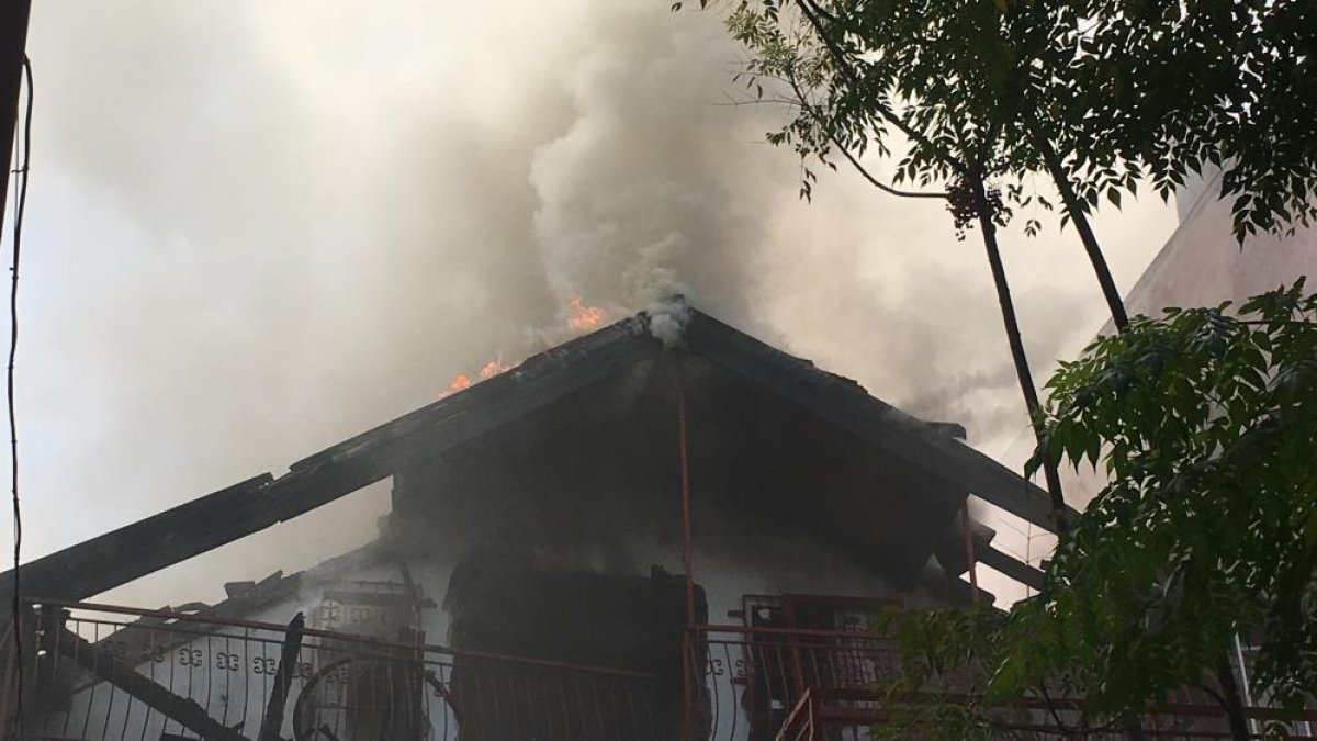 Aydın'da kullanılmayan bir binada yangın çıktı