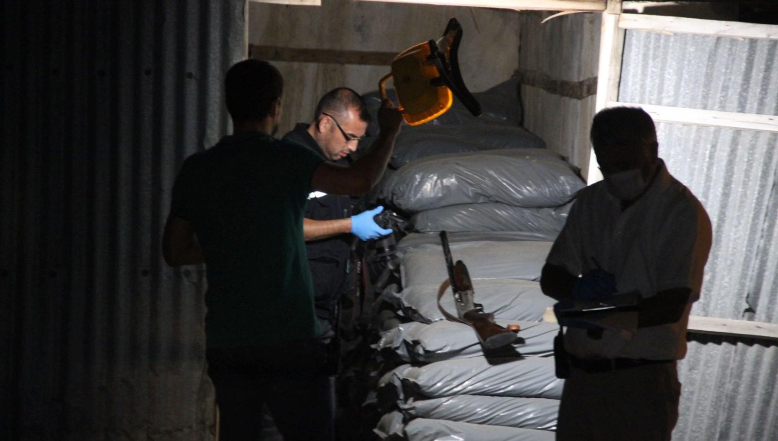 Bir baba kavga ettiği oğlunu tüfekle vurdu