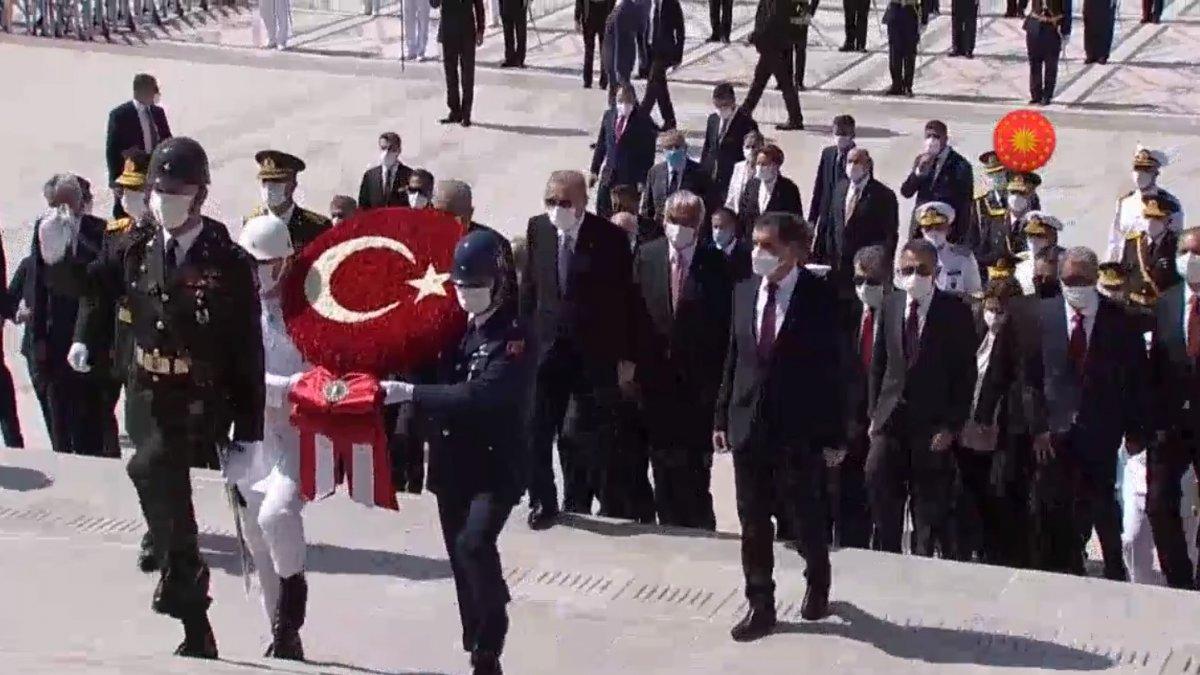 Cumhurbaşkanı Erdoğan ve devlet erkanı Anıtkabir'de
