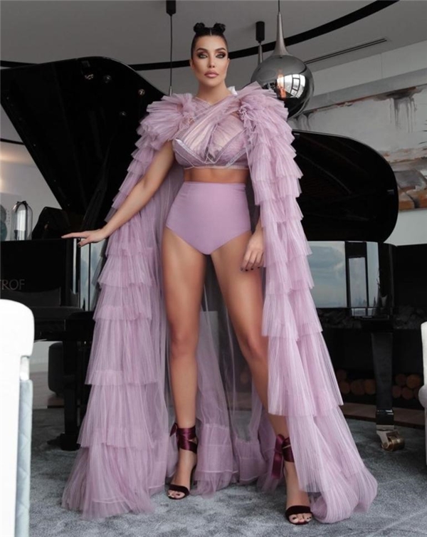 Deniz Akkaya'dan skandal açıklamalar: Çirkin ve şişman insanlarla görüşmek istemiyorum