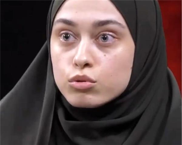 Muhteşem Yüzyıl dizisinde rol alan Fatma Büşra Ayaydın tesettüre girdi