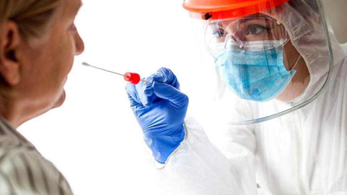 Uçaklara biniş şehirlerarası yolculuk konserler ve sinema salonlarında zorunlu PCR testi