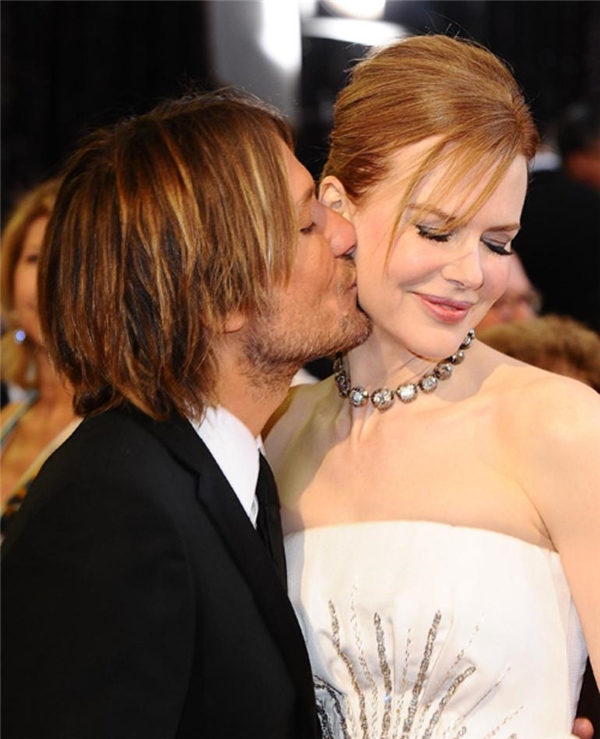 Sahneleri olay yaratan Nicole Kidman eşinin filmlerde başkasıyla sevişmesine nasıl baktığını anlattı: Bana karışmıyor