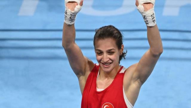 2020 Tokyo Olimpiyat Oyunları 51 kiloda Buse Naz Çakıroğlu finale çıktı