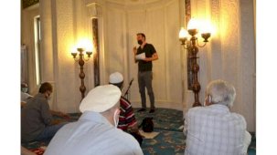 İstanbul'da cemaate vaaz yerine doktordan aşı bilgilendirmesi