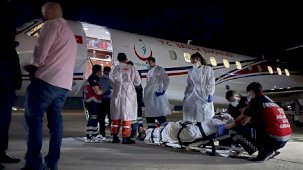 Lübnan'daki patlamada yaralanan 4 kişi ambulans uçakla Türkiye'ye gönderildi