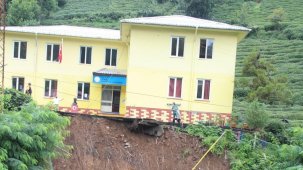 Rize'deki heyelanda bahçesi hasar gören okul, eğitime açılacak