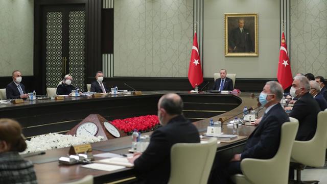 Tüm gözlerin çevrildiği Kabine toplanıyor! Masada kısıtlamalar ve yüz yüze eğitim var