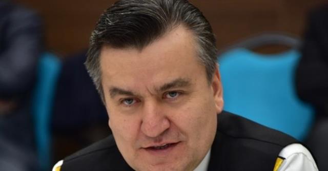 Yüksek Askeri Şura kararlarına göre "sarıklı amiral" olarak bilinen Tuğamiral Mehmet Sarı emekli edildi