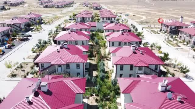 39 yıl önce Afganistan'dan göç eden Kırgızlar, Türkiye'de olmanın mutluluğunu yaşıyor