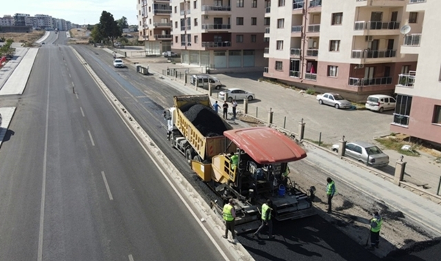 Aliağa Belediyesi 3 Ayda 18 Bin 500 Ton Sıcak Asfalt Serdi