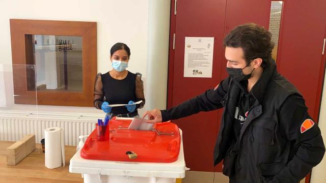 Almanya genel seçimler için sandık başında