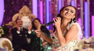 Bülent Ersoy canlı yayında mikrofonu açık unutunca olanlar oldu