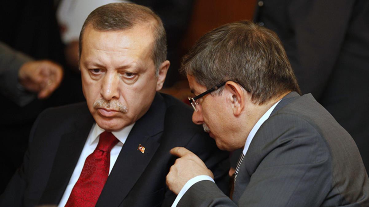 Ahmet Davutoğlu&#039;ndan &quot;Erdoğan beyaz sayfa açalım derse yanıtınız ne olur&quot; sorusuna çarpıcı cevap!