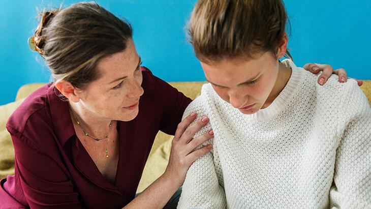 Ergenlik döneminde kimlik gelişimine ilişkin dair bilinmesi gerekenler