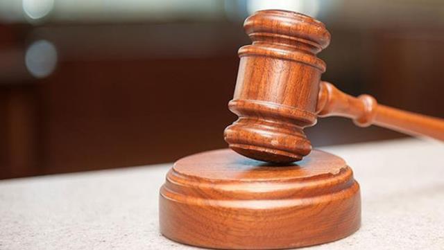 Hocası tarafından taciz edilen üniversite öğrencisi soluğu mahkemede aldı, Yargıtay "öpmeye yeltenmeyi" suç saymadı