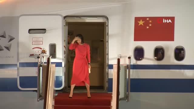 Kanada'nın serbest bıraktığı Huawei Mali İşler Direktörü Meng, Çin'e geri döndü
