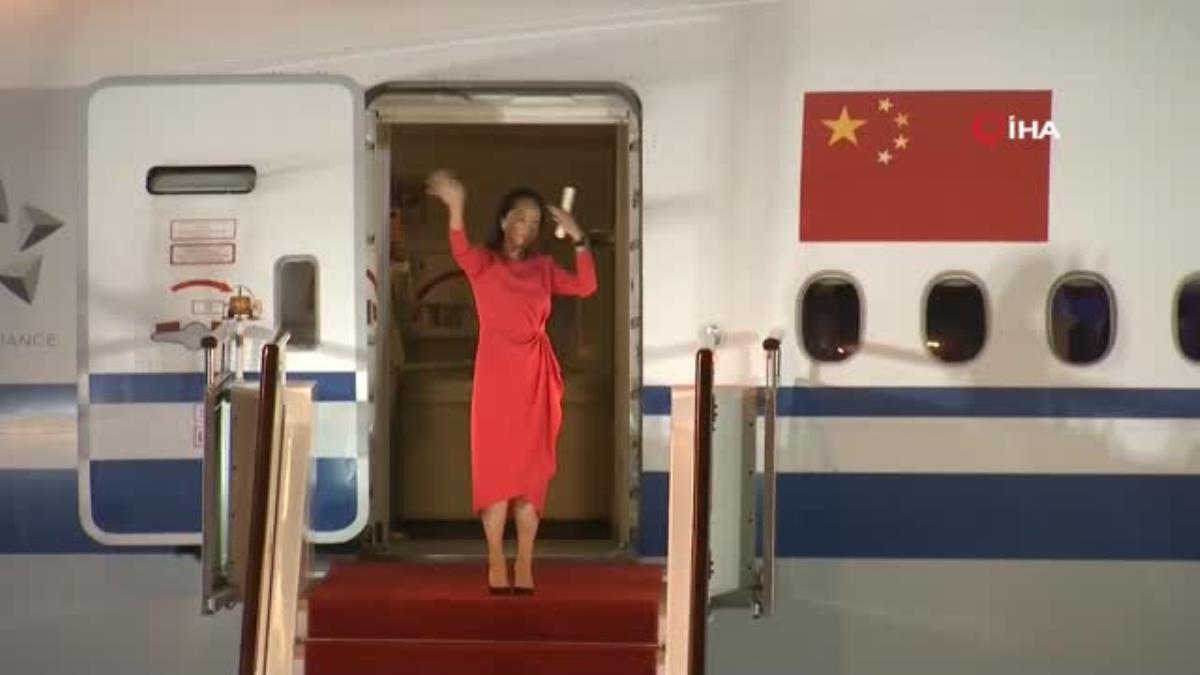 Kanada&#039;nın serbest bıraktığı Huawei Mali İşler Direktörü Meng, Çin&#039;e geri döndü