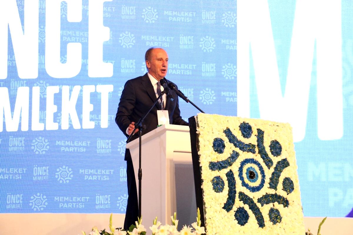 Memleket Partisi Genel Başkanı Muharrem İnce, cumhurbaşkanı adayı olacağını açıkladı