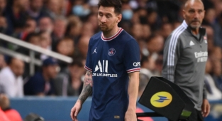 Messi'nin PSG kariyeri kötü başladı