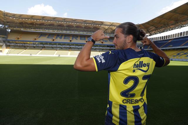 Miguel Crespo, Fenerbahçe'de! 3+1 yıllık sözleşmeye imza attı