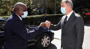 Milli Savunma Bakanı Akar, Nijer Savunma Bakanı İndattou ile görüştü