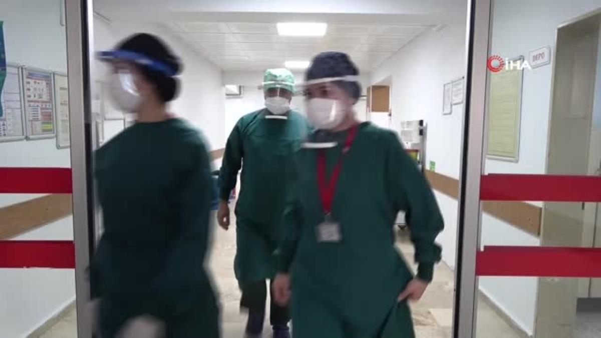 Müdür Oruç: &quot; Yoğun bakımda yatan hastalarda son 2 ayda yüzde 50 artış mevcut&quot;