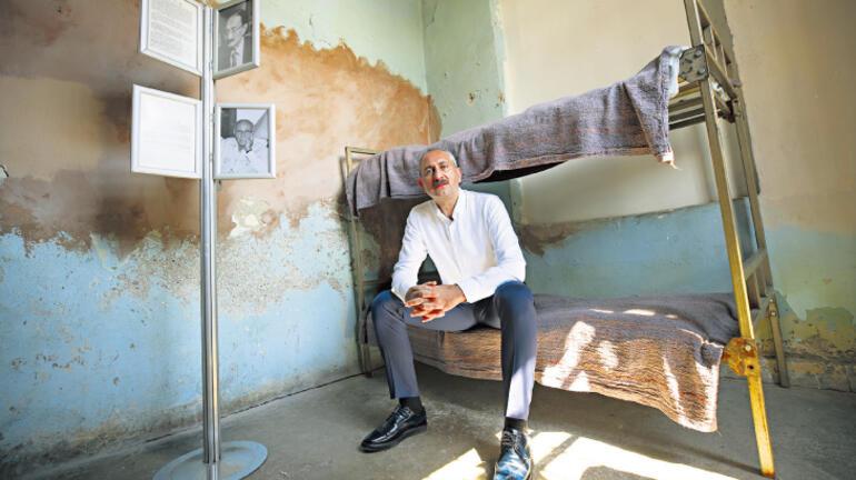 Şentop: Darbe yolu bütünüyle kapandı