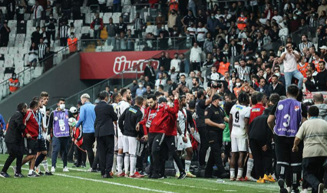 Son dakika! Beşiktaş&#039;tan çok sert Balotelli ve hakem açıklaması