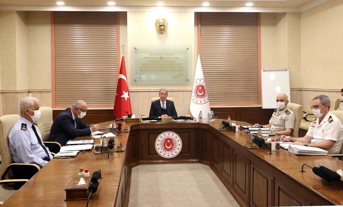 Son dakika haber: Bakan Akar: "(Suriye'nin kuzeyindeki gelişmeler) Son zamanlarda özellikle hava taarruzlarında bir artış oldu.