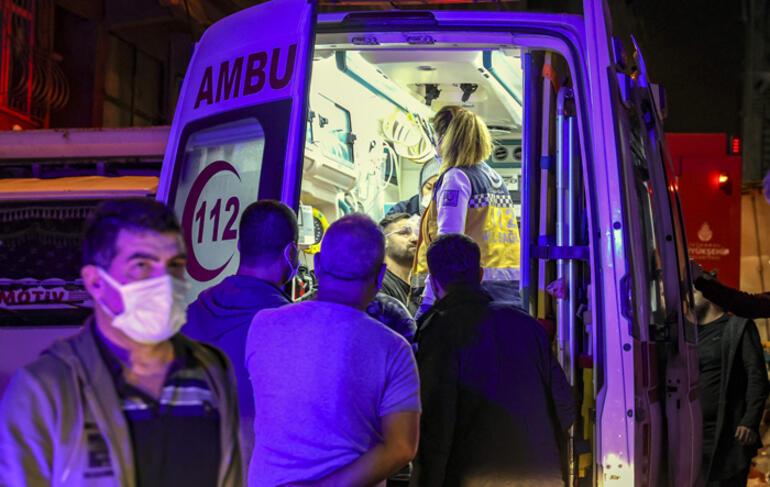 Sultangazi'de çıkan yangında 11 kişi dumandan etkilendi