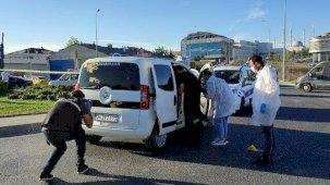 Trafikteki araca kurşun yağdırdılar