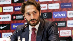 Hamit Altıntop'tan İşitme Engelliler Milli Futbol Takımı'na destek
