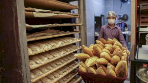 İstanbul'un bazı ilçelerinde ekmek fiyatlarına yapılan zam tartışma yarattı! Vatandaş tepki gösterdi, fırıncı kendini savundu