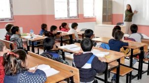 MEB'den 81 ile ders kitabı yazısı: Ekstra kitapların tanıtımı yasaklandı, maddi külfet olacak uygulamalardan kaçınılması istendi