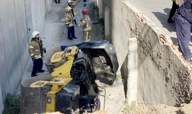 Silindir aracının altında kalan işçi can verdi