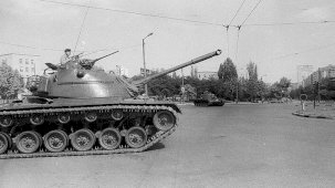 Siyasilerden 12 Eylül 1980 darbesi mesajları! 'Her darbe, millet düşmanlığıdır'