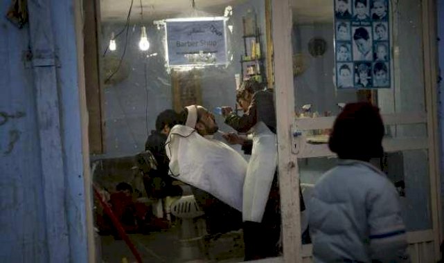 Taliban'dan sakal tıraşına yasak!