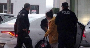 47 Yaşındaki Kadın, Anne ve Babasını Darp Edip Eve kilitleyerek Rehin Aldı!