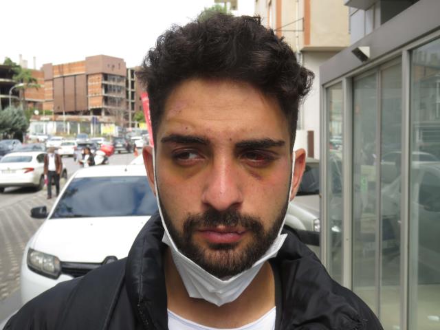 5 saldırgan, korna çalan motosikletliyi bayıltana kadar dövdü