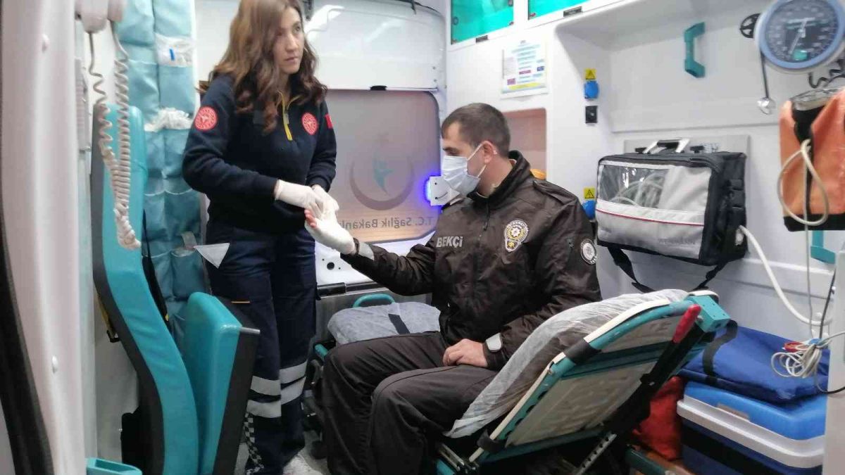 Aksaray'da gaspçı, bir kişiyi darbetti, bir bekçiyi de bıçakladı